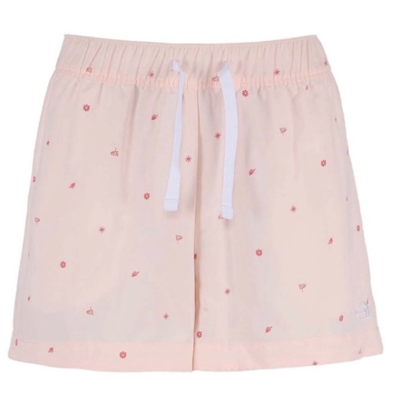 The North Face women’s Shorts - Picture 1 of 4